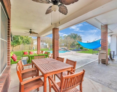 10007 Hickory Trail Lane - Photo Thumbnail 32