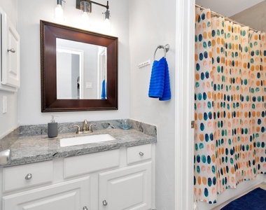 10007 Hickory Trail Lane - Photo Thumbnail 22