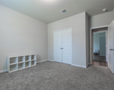 18102 Humber River Lane - Photo Thumbnail 17