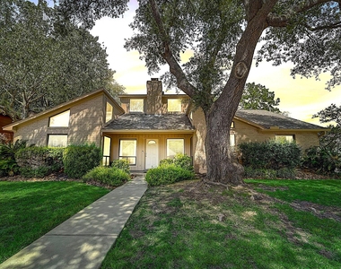 8111 Pine Green Lane - Photo Thumbnail 37