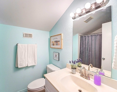 8111 Pine Green Lane - Photo Thumbnail 26