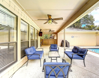 8111 Pine Green Lane - Photo Thumbnail 41