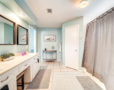 8111 Pine Green Lane - Photo Thumbnail 36