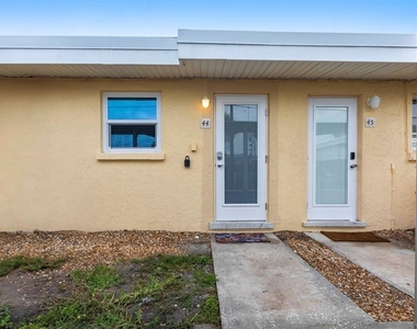 6006 Midnight Pass Road - Photo Thumbnail 13