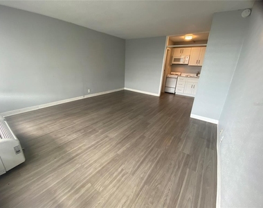 515 Bon Air Street - Photo Thumbnail 3
