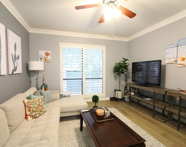 2299 Lone Star Drive - Photo Thumbnail 6