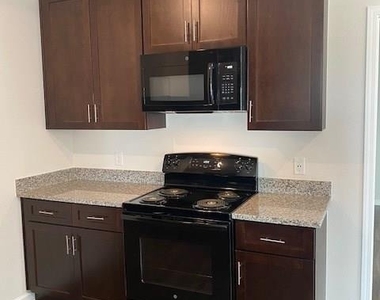 6707 Morgan Road - Photo Thumbnail 5