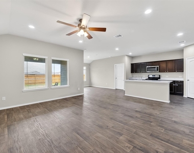 20926 Belmont Village Way - Photo Thumbnail 34