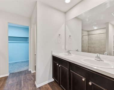 20926 Belmont Village Way - Photo Thumbnail 39