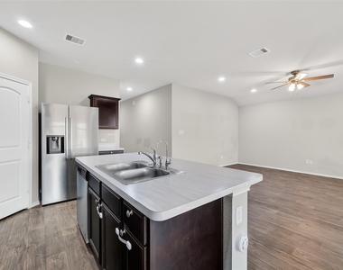 20926 Belmont Village Way - Photo Thumbnail 15