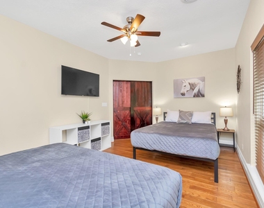 1730 Lakeshore Drive - Photo Thumbnail 20