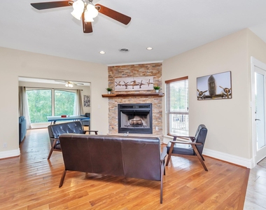 1730 Lakeshore Drive - Photo Thumbnail 4