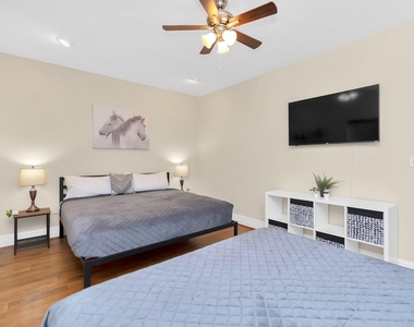 1730 Lakeshore Drive - Photo Thumbnail 21