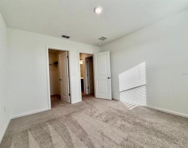 1209 Mattie Pointe Boulevard - Photo Thumbnail 37