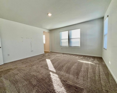 1209 Mattie Pointe Boulevard - Photo Thumbnail 25