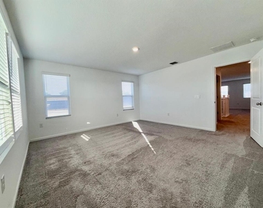 1209 Mattie Pointe Boulevard - Photo Thumbnail 24