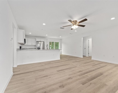 13119 Ne 7th Loop - Photo Thumbnail 10