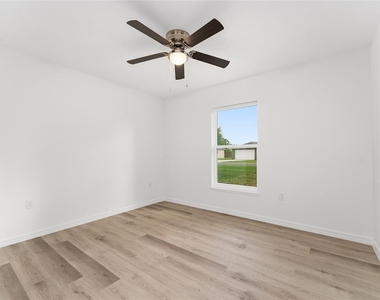 13119 Ne 7th Loop - Photo Thumbnail 36