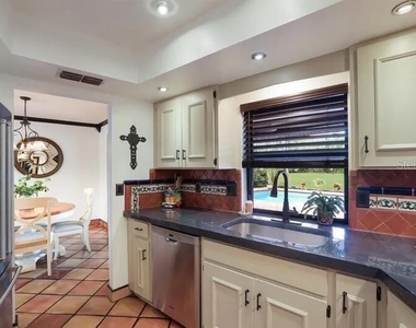 2077 Racimo Drive - Photo Thumbnail 9