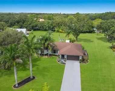 2077 Racimo Drive - Photo Thumbnail 7