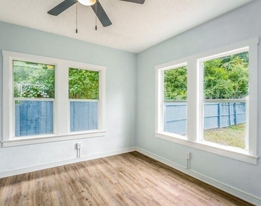 912 E Carolina Ave - Photo Thumbnail 17