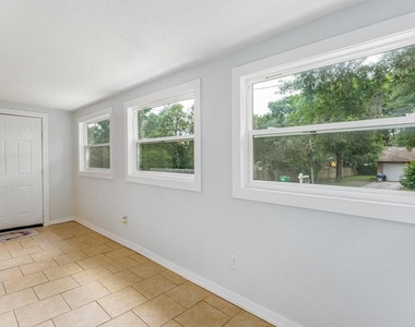 912 E Carolina Ave - Photo Thumbnail 3