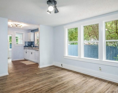 912 E Carolina Ave - Photo Thumbnail 9