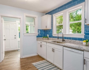 912 E Carolina Ave - Photo Thumbnail 5