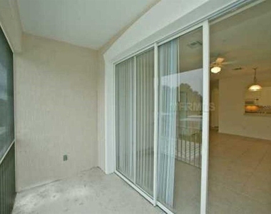 588 Brantley Terrace Way - Photo Thumbnail 9