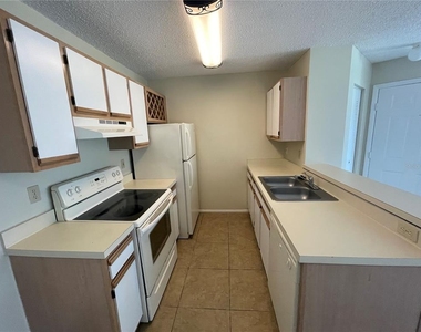 711 Sugar Bay Way - Photo Thumbnail 2