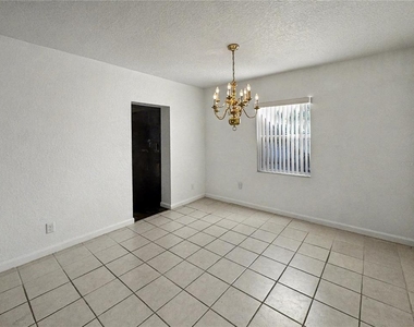 612 Kensington Street - Photo Thumbnail 3