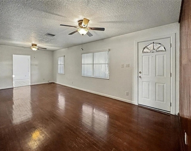 612 Kensington Street - Photo Thumbnail 12