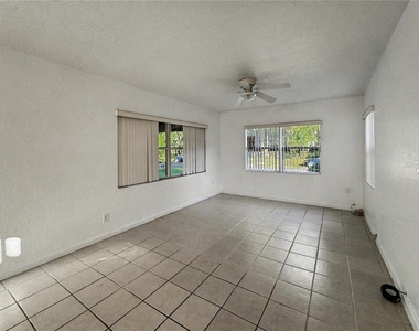 612 Kensington Street - Photo Thumbnail 2