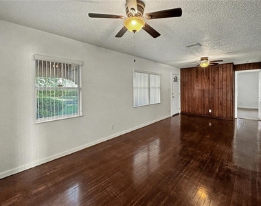 612 Kensington Street - Photo Thumbnail 4