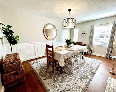 265 W Bay Avenue - Photo Thumbnail 11