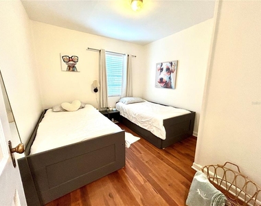 265 W Bay Avenue - Photo Thumbnail 13