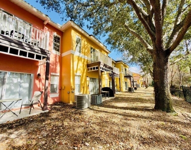 8439 Crystal Cove Loop - Photo Thumbnail 21
