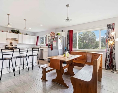 20550 Edgewater Drive - Photo Thumbnail 10