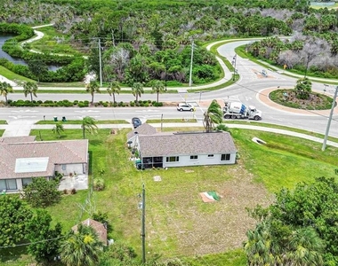 20550 Edgewater Drive - Photo Thumbnail 32
