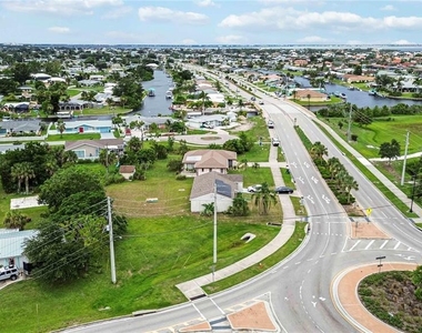20550 Edgewater Drive - Photo Thumbnail 34