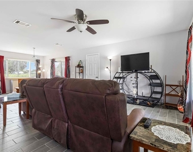 20550 Edgewater Drive - Photo Thumbnail 6