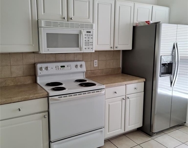 4961 Nw 43rd Avenue - Photo Thumbnail 32