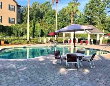 4961 Nw 43rd Avenue - Photo Thumbnail 4