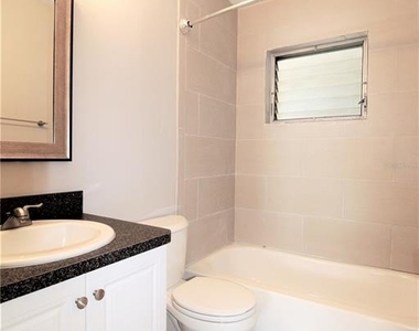 3001 Bee Ridge Road - Photo Thumbnail 9