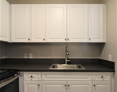 3001 Bee Ridge Road - Photo Thumbnail 2