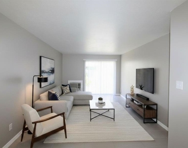 3001 Bee Ridge Road - Photo Thumbnail 4