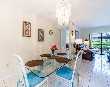 5685 Ashton Lake Drive - Photo Thumbnail 23