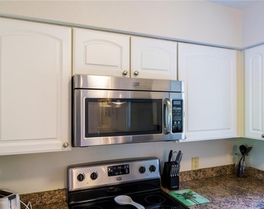 5685 Ashton Lake Drive - Photo Thumbnail 17