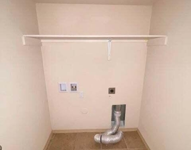 4001 Hueco Valley Drive - Photo Thumbnail 11