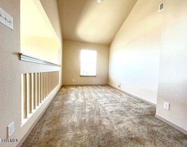 4001 Hueco Valley Drive - Photo Thumbnail 15